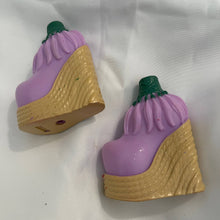 Load image into Gallery viewer, Bratz Doll Shoefies Purple Platform Shoe Feet (Pre-owned)