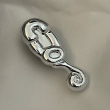 Load image into Gallery viewer, Doll Brush #33 Silver & Black (Pre-Owned)