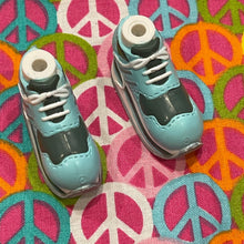 Load image into Gallery viewer, Bratz Footwear  Jade Strut it Tennis Shoes