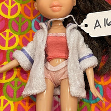 Load image into Gallery viewer, Bratz Spa Day Dana Doll Lot #20A Doll #16 light pink lips As Shown