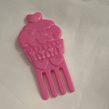 Load image into Gallery viewer, Doll Comb #8 Pink Cupcake 3" (Pre-owned)