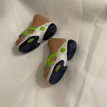 Load image into Gallery viewer, Bratz Doll Shoes Sandle Lime Green & Navy Blue #2 (Pre-owned)
