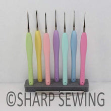 Load image into Gallery viewer, Clover Amour Steel Crochet Hook Set