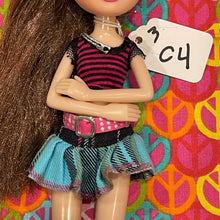 Load image into Gallery viewer, Bratz Sisterz Lilani Big Sister Doll Lot 3 #34 Arm Crossed As Shown