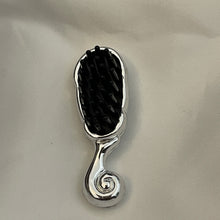 Load image into Gallery viewer, Doll Brush #33 Silver & Black (Pre-Owned)
