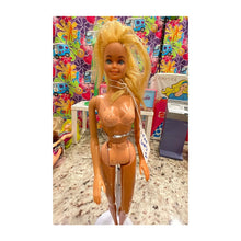 Load image into Gallery viewer, Vintage Mattel 1978 Sun Lovin’ Malibu Barbie Doll #1067  Nude Tan Lines #2