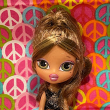 Load image into Gallery viewer, Bratz Girlz Kidz Yasmin Doll Black Top Fashion Doll Goldish Hair