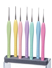 Load image into Gallery viewer, Clover Amour Steel Crochet Hook Set