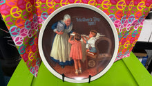 Load image into Gallery viewer, Bradford Exchange Norman Rockwell Plate 1987 Grandma's Surprise Mothers Day (Pre-owned)