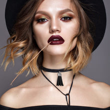 Load image into Gallery viewer, 200 Pieces Keychain Tassels Faux Suede Leather Tassel Pendants Keychain Decoration Tassels with Loop for DIY Crafts Making Supplies (Black)