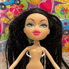 Load image into Gallery viewer, Bratz Jade Selfie Snaps Doll - #16 (Lot 3) Nude Fashion Doll Only