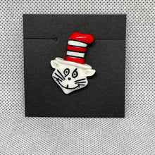 Load image into Gallery viewer, Cat Hat Smiling Face Resin Top Hat Cabochon Coat Pinback Brooch