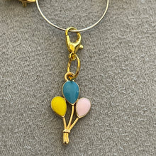 Load image into Gallery viewer, Colorful Fly Away Hot Air Balloon Charms Mobile Phone Accessory Backpack Charms