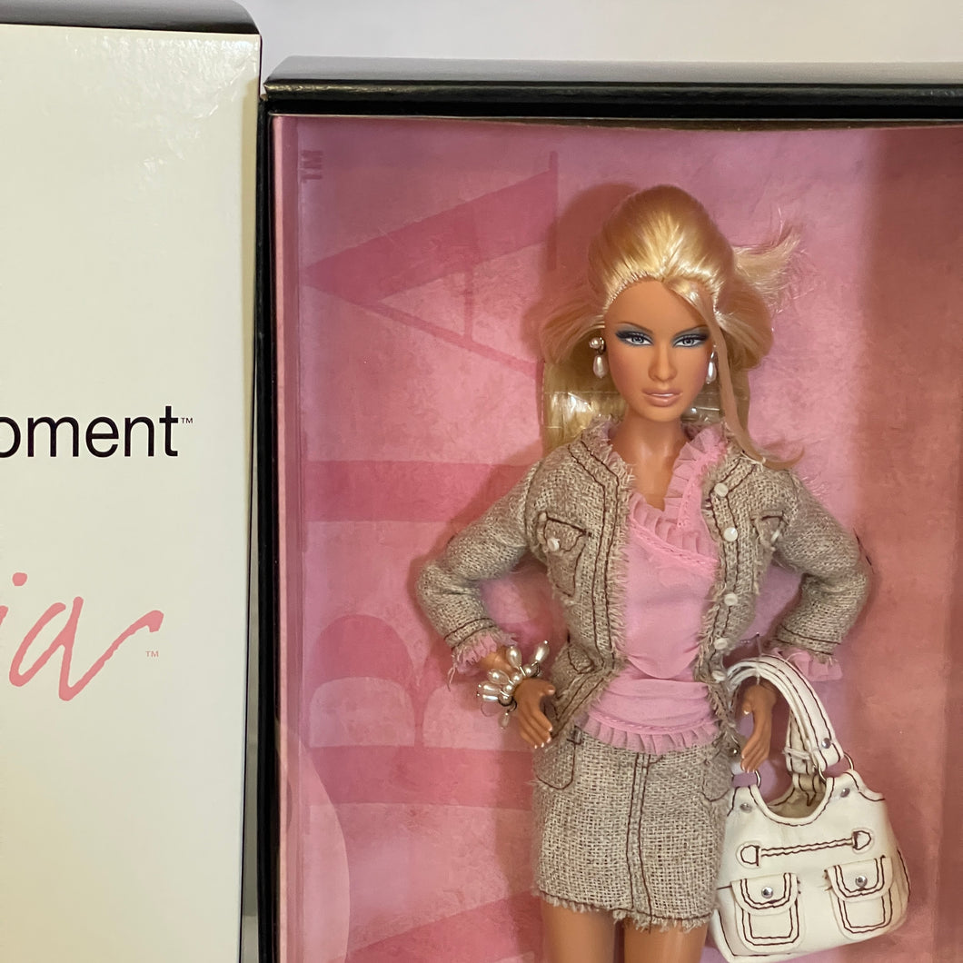 Mattel 2004 Model of the moment Daria Shopping Queen Doll Model Muse Gold Label #G8081