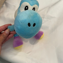 Load image into Gallery viewer, 2010 Nintendo Yoshi Blue Plush 6.5" Animal (Pre-owned)