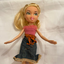 Load image into Gallery viewer, Bratz Strut it Cloe Doll Pink Lipstick Lot 15 #109 Shoes As Shown