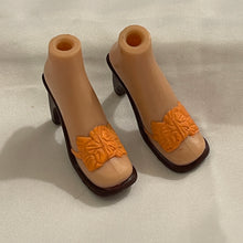 Load image into Gallery viewer, Bratz Doll Orange & Brown Floral Sandals (Pre-Owned)