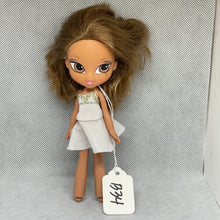 Load image into Gallery viewer, MGA Bratz Girlz Kidz Doll YasminPuple Eye Shadown Pink Lipstick Dress 6" (Pre-Owned) #B-34