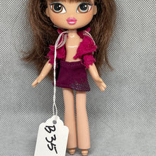 Load image into Gallery viewer, MGA Bratz Girlz Kidz Sisterz Doll Lilani BrownHair Pink Lipstick 6" (Pre-Owned) #B-35