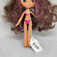 Load image into Gallery viewer, MGA Bratz Girlz Kidz Snap Doll Yasmin Pink Streak Glitter Eye Shadow 6" (Pre-Owned) #B-36