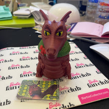 Load image into Gallery viewer, McDonald's 2007 Shrek the Third Dragon Matchup Challenge Toy #4