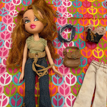 Load image into Gallery viewer, Bratz Meygan Strut it! Doll with Accessories 20B