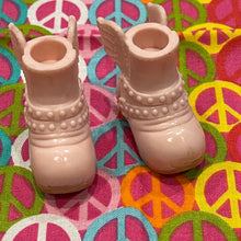 Load image into Gallery viewer, Bratz Footwear Cloe Selfie Snaps Pink Angel Wing Ankle Boots