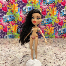Load image into Gallery viewer, Bratz Hello My Name is Jade Selfie Snaps - #17  (Lot 3) Nude Fashion Doll Only