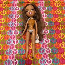 Load image into Gallery viewer, Bratz Yasmin Doll Lot #20A Doll A- #48 Nude Fashion Doll Only