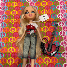 Load image into Gallery viewer, Bratz Girl Really Rock Cloe Doll Lot 3 #C2 Guitar AS Shown