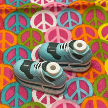 Load image into Gallery viewer, Bratz Footwear  Jade Strut it Tennis Shoes