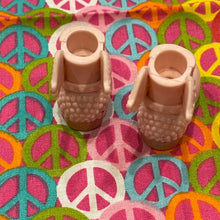 Load image into Gallery viewer, Bratz Footwear Cloe Selfie Snaps Pink Angel Wing Ankle Boots