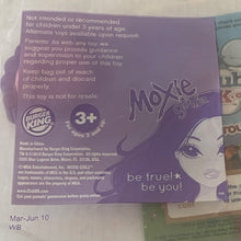 Load image into Gallery viewer, Burger King 2010 Moxie Girlz Be True! Be You! Light Up Clip Pendant NEW