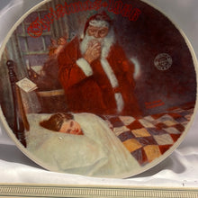Load image into Gallery viewer, Vtg Bradford Exchange Norman Rockwell Plate Christmas 1986 Deer Santy Claus (Pre-owned)