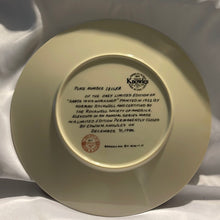 Load image into Gallery viewer, Vtg Bradford Exchange Norman Rockwell Plate Christmas 1984 Santa In His Workshop (Pre-owned)
