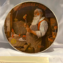 Load image into Gallery viewer, Vtg Bradford Exchange Norman Rockwell Plate Christmas 1984 Santa In His Workshop (Pre-owned)