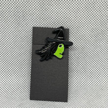 Load image into Gallery viewer, Halloween Cute Green Faced Witched Witch Brooch Resin Cabochon Lapel Pin Brooch