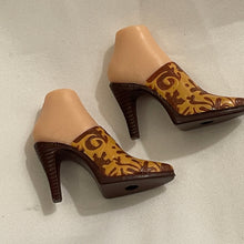 Load image into Gallery viewer, Bratz Footwear Cloe Style It! Brown Floral High Heel Clog Shoes