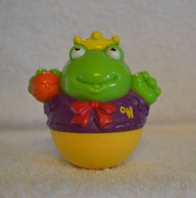Load image into Gallery viewer, 2004 Playskool Weebles King Frog Preschool Figure (Pre-owned)
