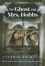 Load image into Gallery viewer, The Ghost And Mrs Hobbs Paperback By Defelice Cynthia (Pre Owned)