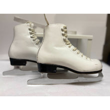 Load image into Gallery viewer, Riedell Youth White Leather Ice Skates Fiesta Blade Guards Jr Size 1 (Pre-owed)