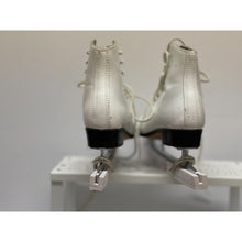 Load image into Gallery viewer, Riedell Youth White Leather Ice Skates Fiesta Blade Guards Jr Size 1 (Pre-owed)