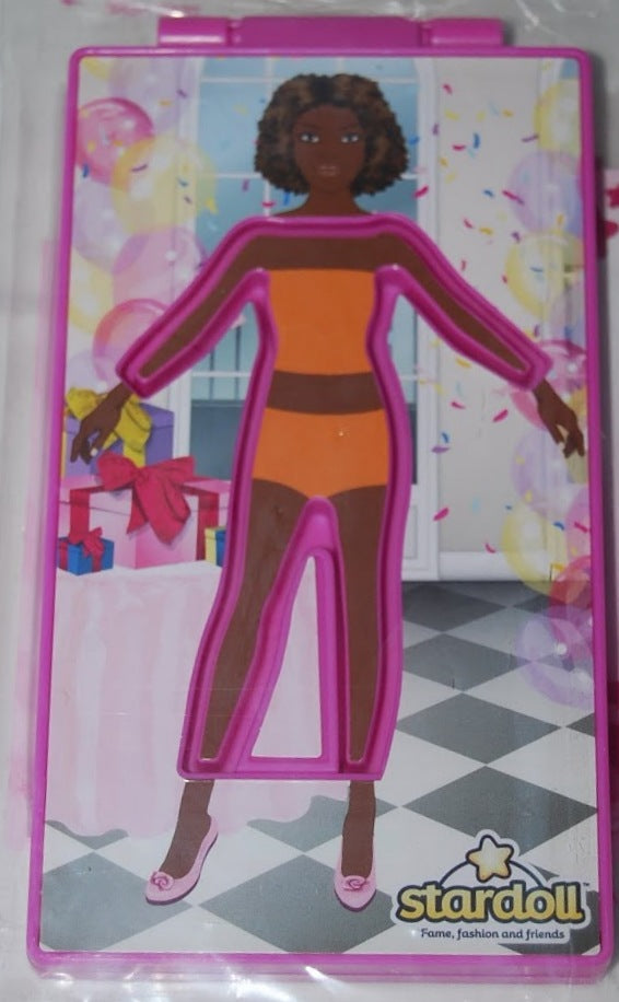 green emerald velvet dress Burger King 2010 Stardoll Frame Fashions and Friends Kit #3 Pink –  Groovy61crafts