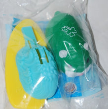 Load image into Gallery viewer, Burger King 2010 Surfin' Zhu Zhu Pets Shamrock Hamster