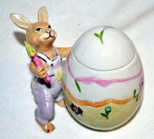 Load image into Gallery viewer, Villeroy & Boch Easter Hansenfamily Mini Vase Easter Bunny Rabbit #5189
