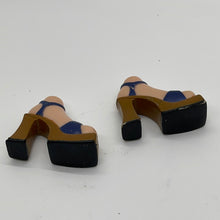Load image into Gallery viewer, MGA Bratz Meygan Campfire First Edition Navy Blue Platform Sandals (Pre-owned)