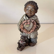 Load image into Gallery viewer, Sarah's Attic 1990 Pug Ring bearer Black Heritage African Americana Figurine (Pre-owned)