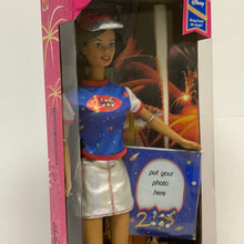 Load image into Gallery viewer, Walt Disney World 2000 Barbie Exclusive Doll #23838