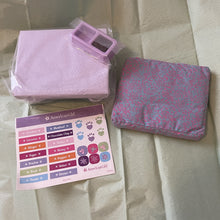 Load image into Gallery viewer, My American Girl Pets Sleep And Snack Bed Play Set