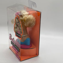 Load image into Gallery viewer, Mattel 2010 Barbie Fashionistas Cutie Swappin' Style Head Bust Swap Out